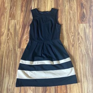 A-Line dress black and tan